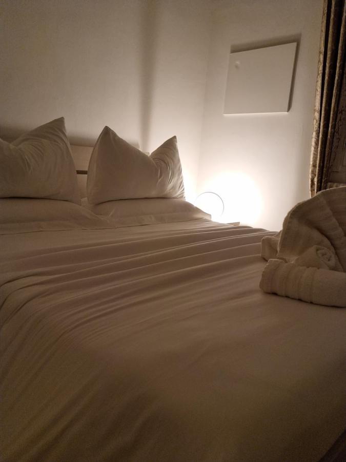Il Civico Storico Apartment Brindisi Bagian luar foto