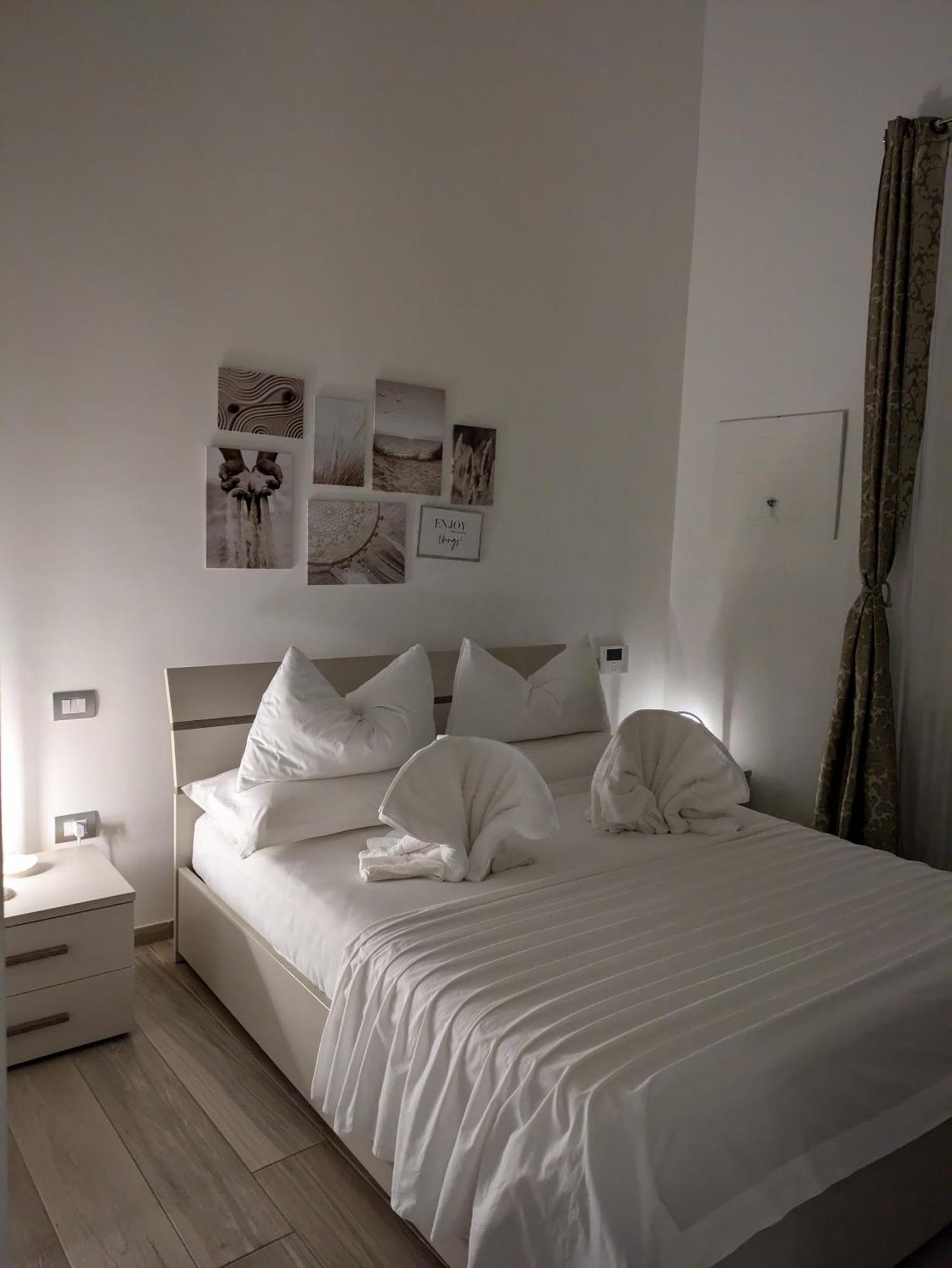 Il Civico Storico Apartment Brindisi Bagian luar foto